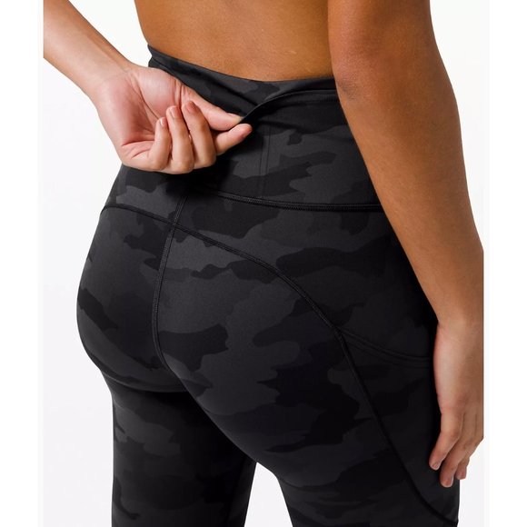 New Lululemon FAST AND FREE HIGH-RISE SHORT 10" Camo Deep Coal Multi Size 2 - Picture 3 of 10
